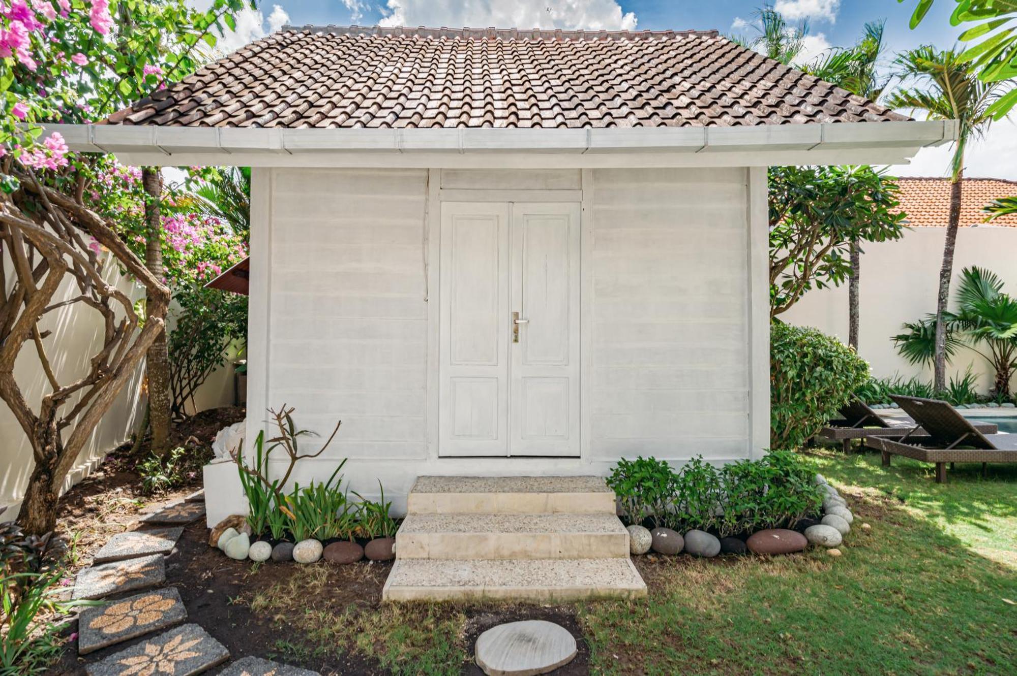 Green Garden Seminyak Villa Ngoại thất bức ảnh